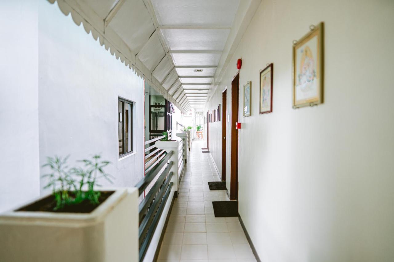 Jazmine'S Place Корон Екстериор снимка