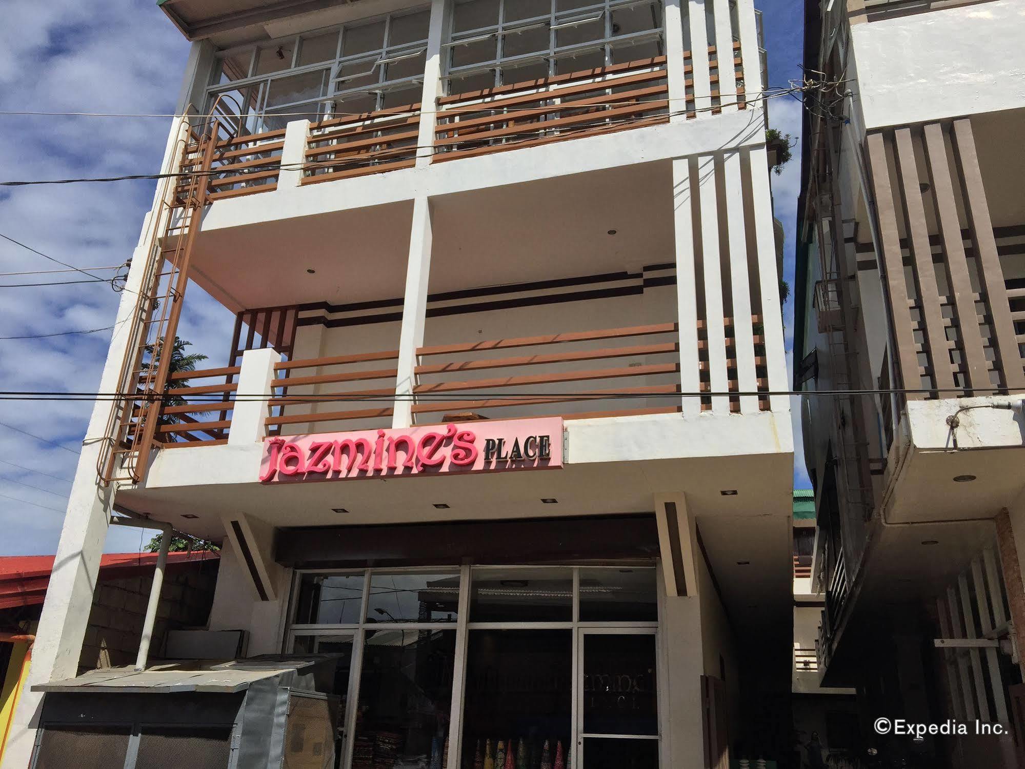 Jazmine'S Place Корон Екстериор снимка