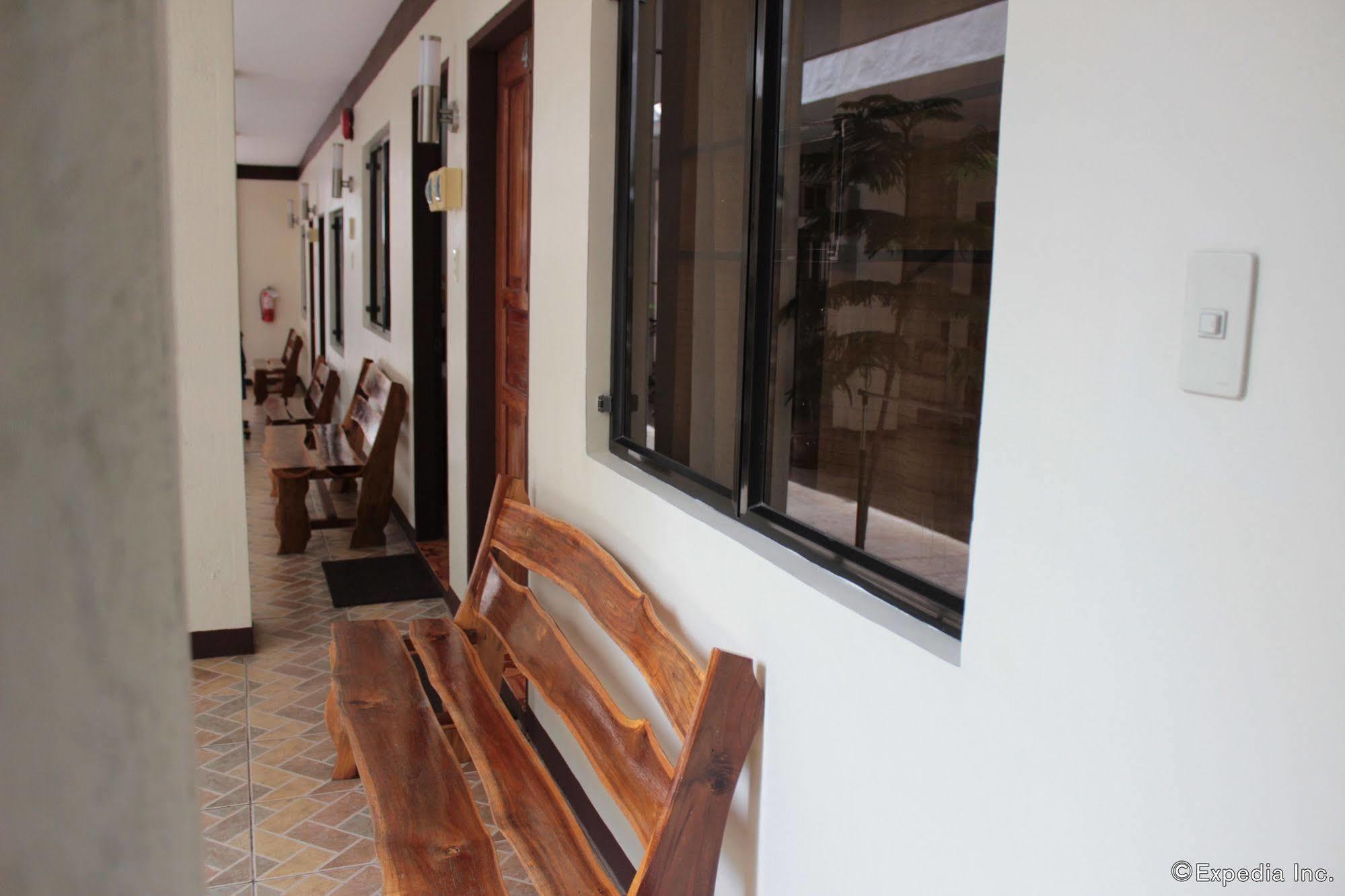 Jazmine'S Place Корон Екстериор снимка